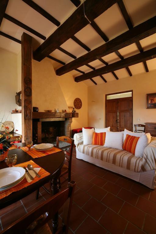 Agriturismo Caiburroni ピエトラルンガ エクステリア 写真